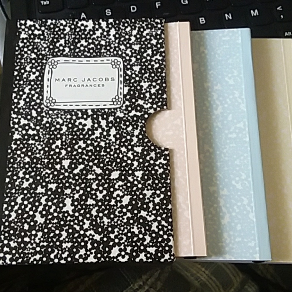 MARC JACOBS Fragrances Mini Notebooks